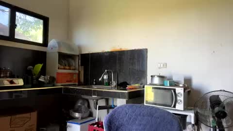 Snapshot of newest_star69 chatting on 02/05/25, 02:08 Lucy Pearl online show from 02/05/25, 02:08