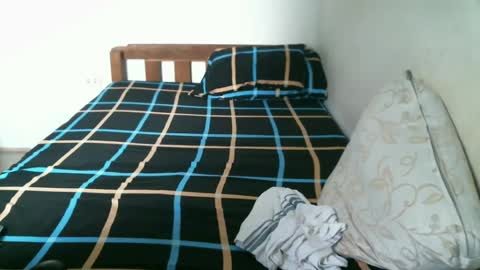 Snapshot of newest_star69 chatting on 02/21/25, 04:18 Lucy Pearl online show from 02/21/25, 04:18