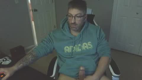 Snapshot of newevo chatting on 02/21/26, 03:35 newevo online show from 02/21/26, 03:35