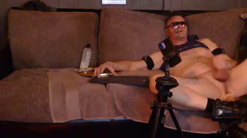 Snapshot of newfun11 chatting on 03/25/26, 08:37 newfun11 online show from 03/25/26, 08:37