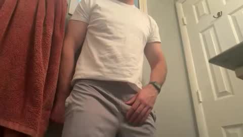 Snapshot of newguy_097 chatting on 11/11/25, 11:05 newguy_097 online show from 11/11/25, 11:05