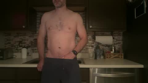 Snapshot of newguy_097 chatting on 11/14/25, 04:00 newguy_097 online show from 11/14/25, 04:00