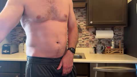 Snapshot of newguy_097 chatting on 11/29/25, 11:41 newguy_097 online show from 11/29/25, 11:41