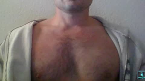 Snapshot of newtyguy90 chatting on 12/17/24, 10:01 newtyguy90 online show from 12/17/24, 10:01