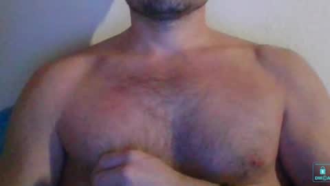 Snapshot of newtyguy90 chatting on 12/25/24, 04:11 newtyguy90 online show from 12/25/24, 04:11