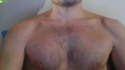 Snapshot of newtyguy90 chatting on 02/01/26, 07:40 newtyguy90 online show from 02/01/26, 07:40