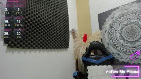 Snapshot of nextboywell1 chatting on 02/17/26, 07:09 Yeison online show from 02/17/26, 07:09