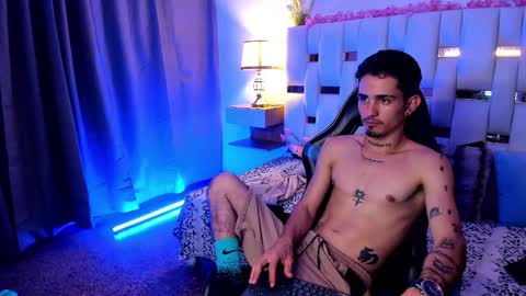 Snapshot of nextboywell1 chatting on 03/08/26, 03:32 Yeison online show from 03/08/26, 03:32