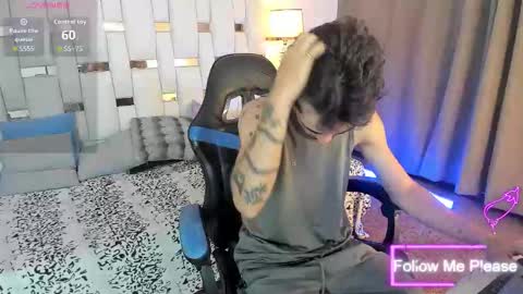 Snapshot of nextboywell1 chatting on 03/18/26, 03:20 Yeison online show from 03/18/26, 03:20