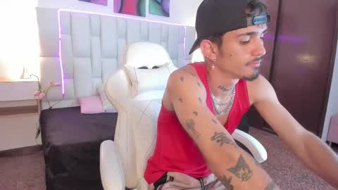 Snapshot of nextboywell1 chatting on 03/28/26, 03:39 Yeison online show from 03/28/26, 03:39