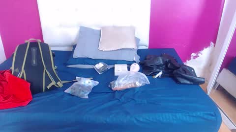 nextdoor_fantasy online show from 12/17/25, 03:23