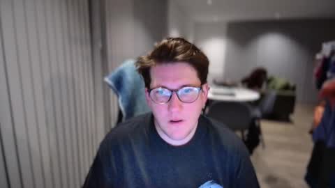 Snapshot of nextgenerationdave100 chatting on 02/19/25, 09:14 nextgenerationdave100 online show from 02/19/25, 09:14