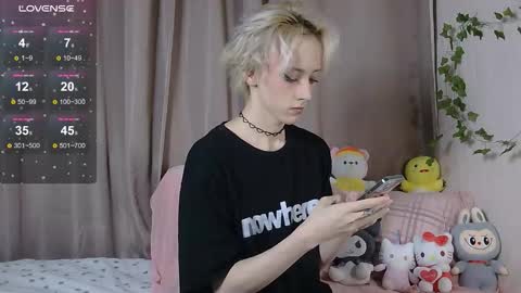 NextVibe1 online show from 11/25/25, 05:13