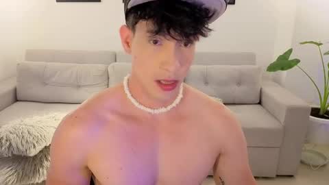   online show from 05/03/26, 08:59