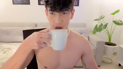   online show from 07/08/26, 09:19