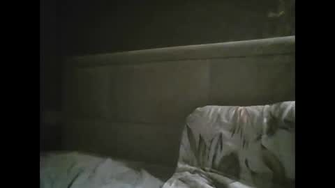 Snapshot of nezinauuuu chatting on 03/14/26, 06:24 ................ online show from 03/14/26, 06:24