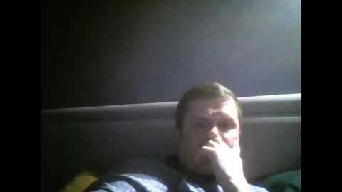 Snapshot of nezinauuuu chatting on 03/15/26, 06:03 ................ online show from 03/15/26, 06:03