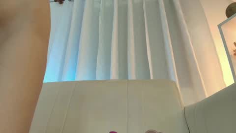 Snapshot of nezo_ chatting on 01/23/25, 03:37 Angie Instagram angie julianac add me online show from 01/23/25, 03:37