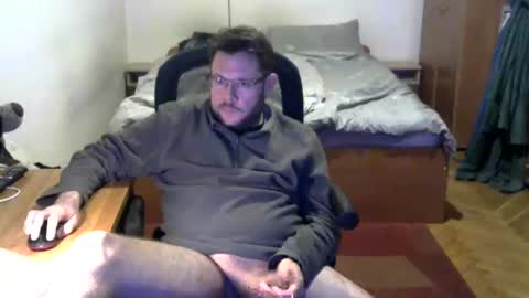 Snapshot of nezoss chatting on 02/16/26, 04:47 nezoss online show from 02/16/26, 04:47