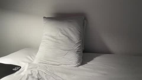 Adrian Von Ziegler online show from 10/24/25, 01:40