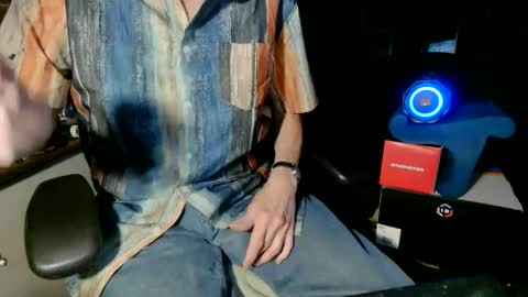 Snapshot of nfgwholoves2cum chatting on 03/30/26, 01:39 NFG Nice Friendly Guy Dick online show from 03/30/26, 01:39