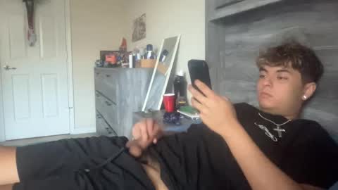 Snapshot of ngs04 chatting on 03/02/25, 10:16 ngs04 online show from 03/02/25, 10:16