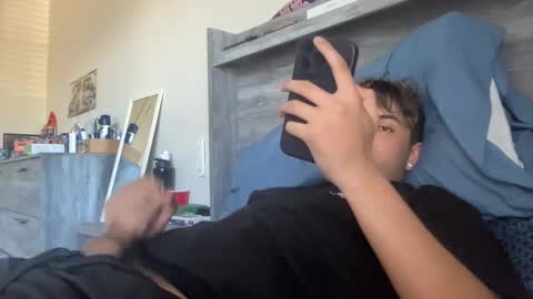 Snapshot of ngs04 chatting on 03/05/25, 10:21 ngs04 online show from 03/05/25, 10:21