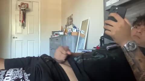 Snapshot of ngs04 chatting on 10/26/25, 09:53 ngs04 online show from 10/26/25, 09:53