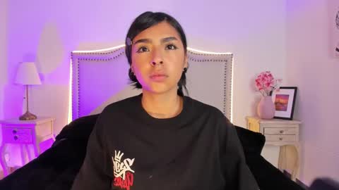 Snapshot of nia_malkova chatting on 03/27/26, 11:43 Nia Malkova online show from 03/27/26, 11:43