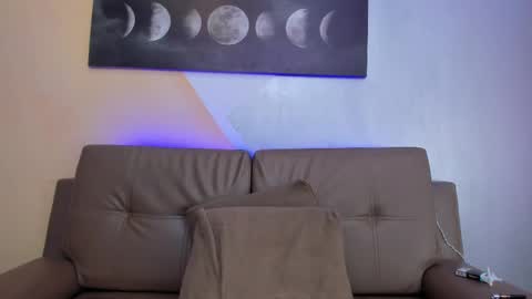 Snapshot of nia_stark chatting on 02/28/25, 07:15 Estefani online show from 02/28/25, 07:15