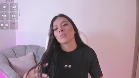 Nia online show from 02/17/25, 01:21