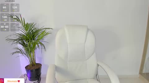 Nia online show from 03/03/25, 01:09