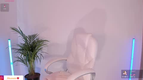 Nia online show from 03/07/25, 04:55