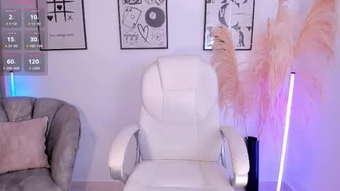 Nia online show from 10/15/25, 01:33