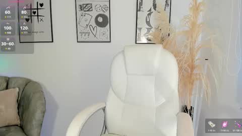 Nia online show from 10/20/25, 01:00