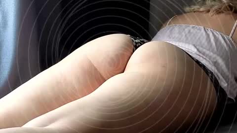 Snapshot of niatonoori chatting on 02/26/26, 03:05 Kim online show from 02/26/26, 03:05