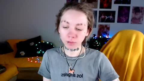 nica_kawaii online show from 05/11/26, 05:24