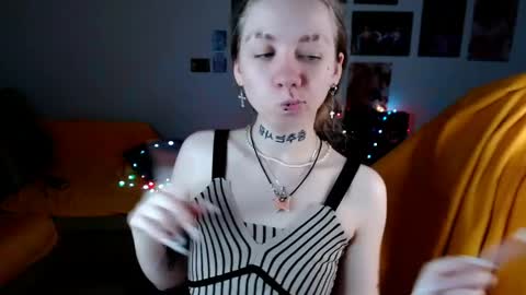nica_kawaii online show from 05/12/26, 07:27