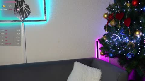 nica_rhodes online show from 12/07/24, 12:19