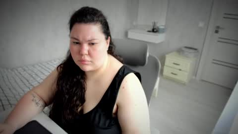 nicara_ online show from 06/16/26, 09:01