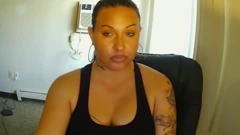 Snapshot of niccibaby chatting on 10/01/25, 06:14 Nicci babyyy online show from 10/01/25, 06:14