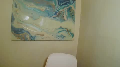 Snapshot of niccibaby chatting on 03/31/26, 10:32 Nicci babyyy online show from 03/31/26, 10:32