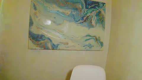 Snapshot of niccibaby chatting on 04/01/26, 06:27 Nicci babyyy online show from 04/01/26, 06:27