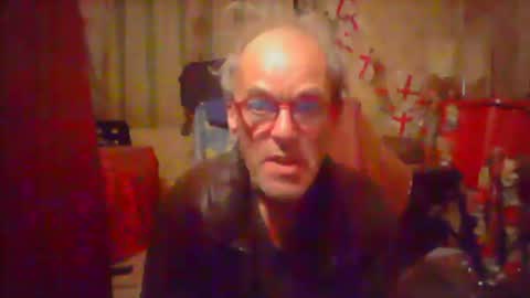 Snapshot of nice6body chatting on 09/17/25, 12:01 nice6body online show from 09/17/25, 12:01