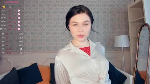 Snapshot of nice_kisss chatting on 02/15/25, 07:27 Alice online show from 02/15/25, 07:27