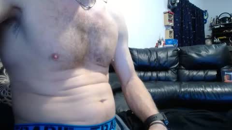 Snapshot of niceasscammo69 chatting on 10/12/25, 02:05 niceasscammo69 online show from 10/12/25, 02:05