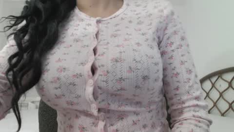 Snapshot of nicebrown chatting on 05/15/26, 06:37 Sfora online show from 05/15/26, 06:37