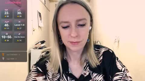 Kathrine online show from 12/14/25, 08:02