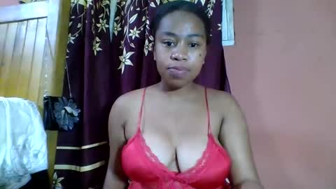 Snapshot of nicelly01 chatting on 04/30/26, 09:30 nicelly01 online show from 04/30/26, 09:30