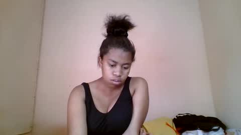 Snapshot of nicelly01 chatting on 05/16/26, 07:05 nicelly01 online show from 05/16/26, 07:05